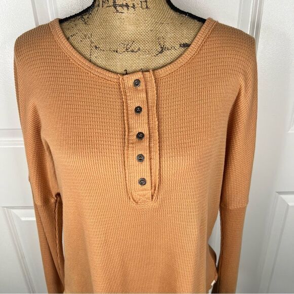 Sz M Billabong New Anyday Henley Top NWOT $56 MSRP - Picture 4 of 13